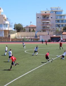 ΑΕΝ Χίου και ΄ΑΕΝ Οινουσσών παίζουν ποδόσφαιρο για καλό σκοπό
